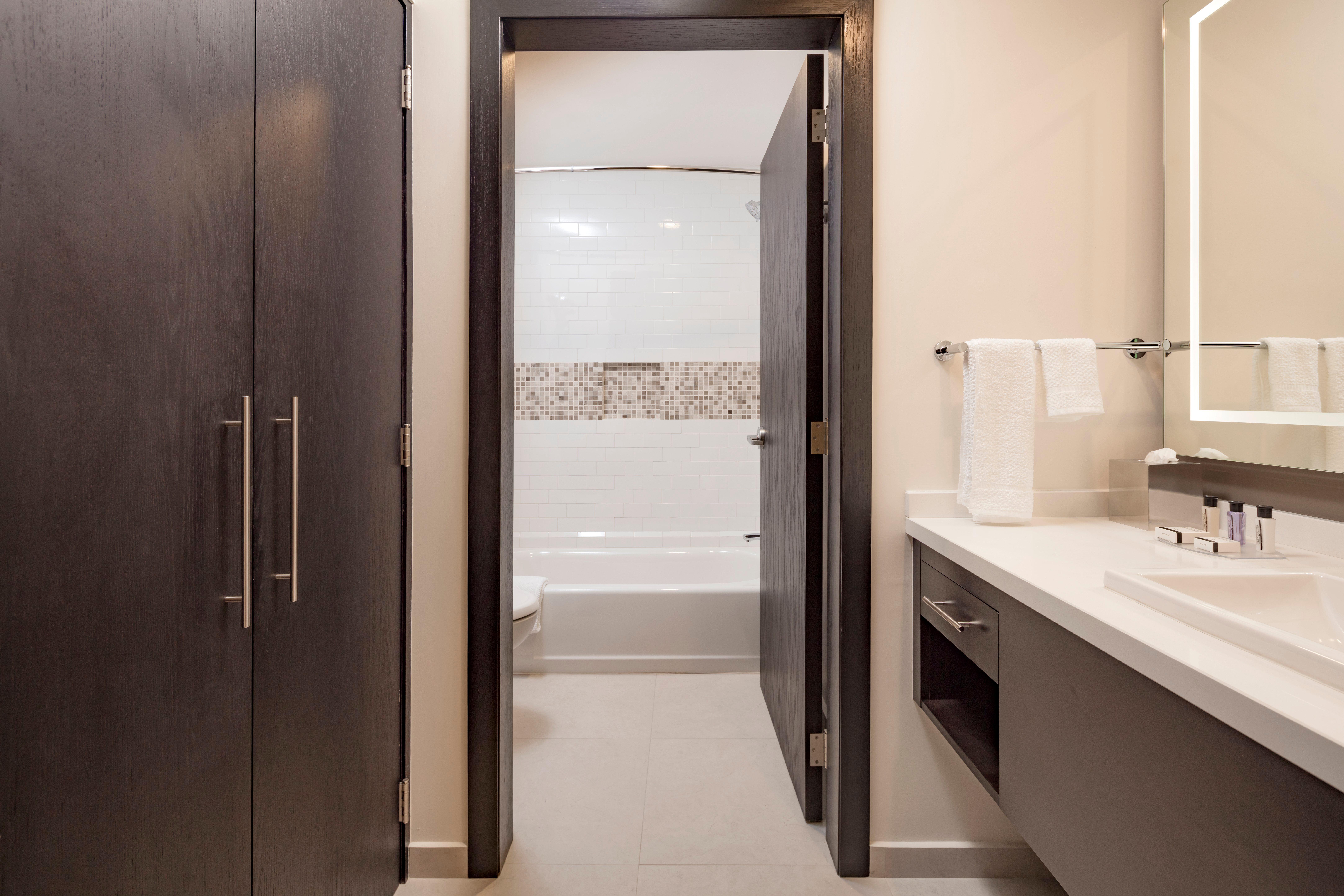 Staybridge Suites Silao By Ihg Exterior photo