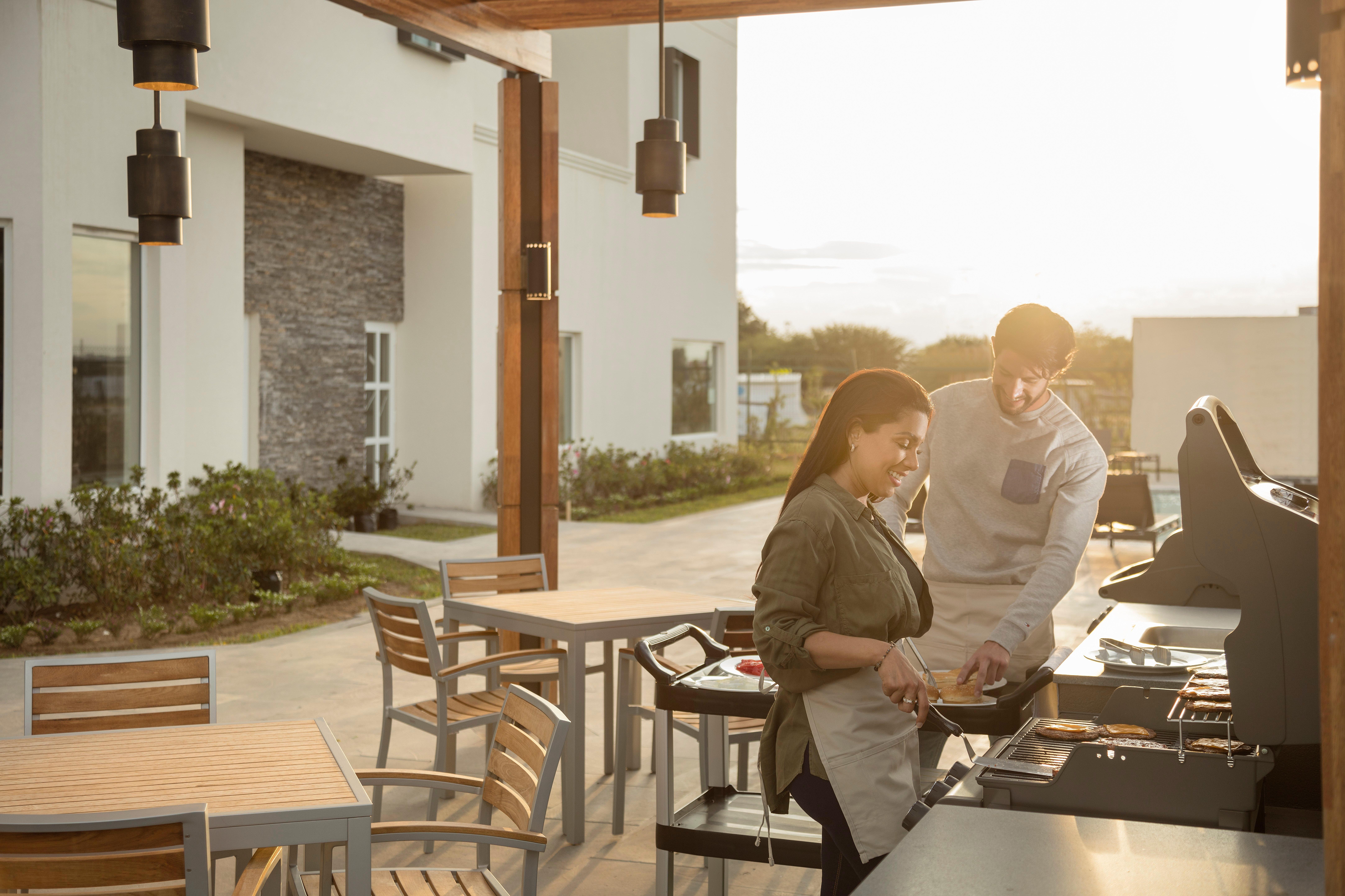 Staybridge Suites Silao By Ihg Exterior photo
