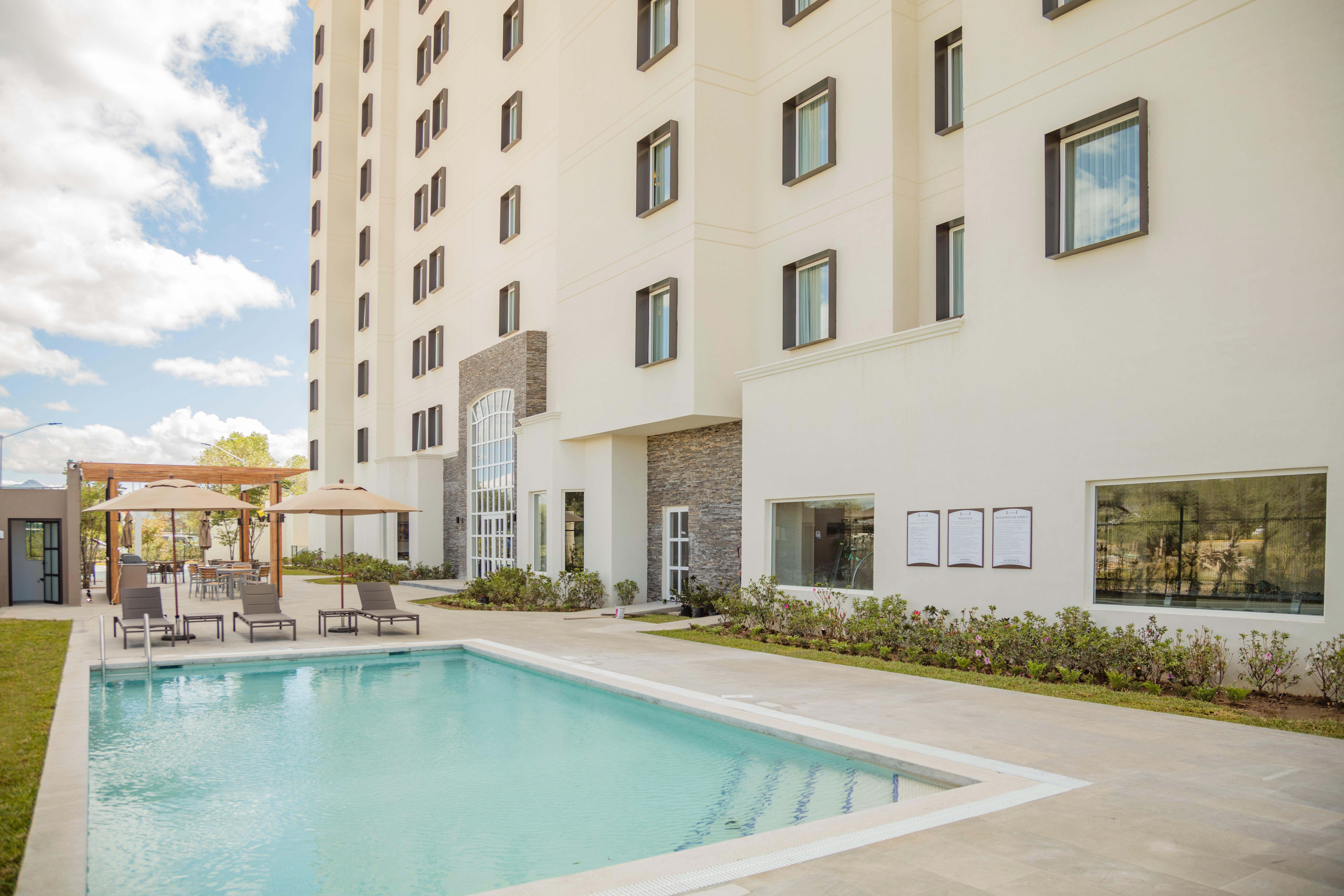 Staybridge Suites Silao By Ihg Exterior photo