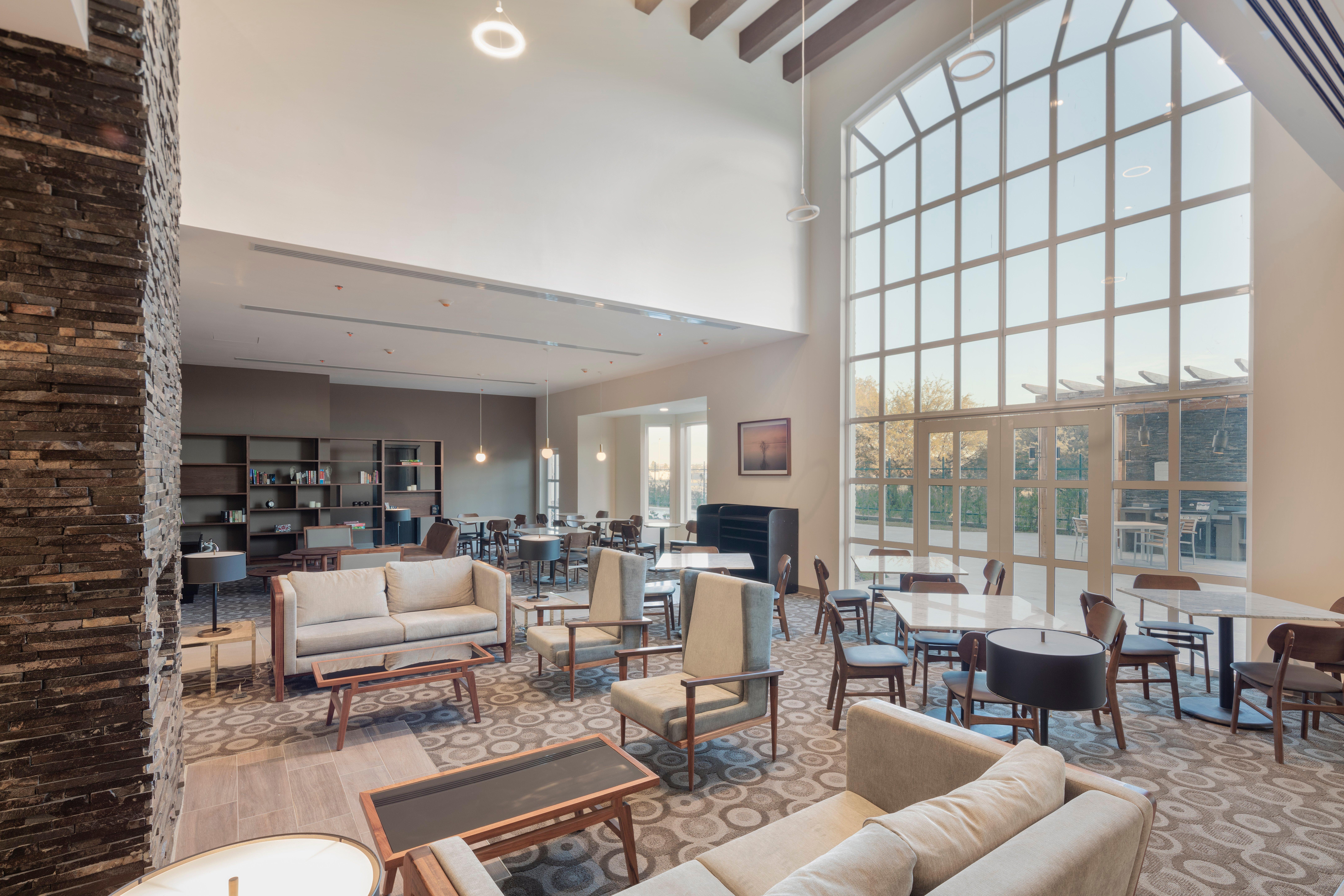 Staybridge Suites Silao By Ihg Exterior photo