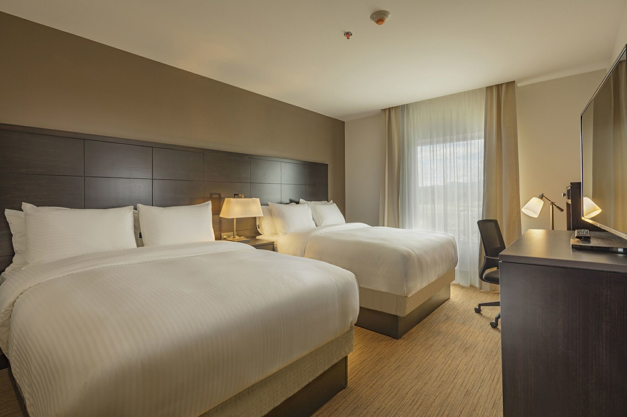Staybridge Suites Silao By Ihg Exterior photo